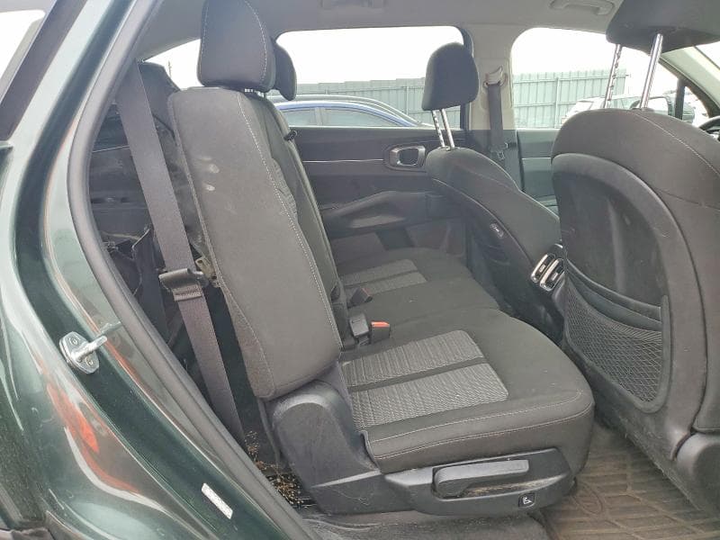 2021 KIA SORENTO LX 11