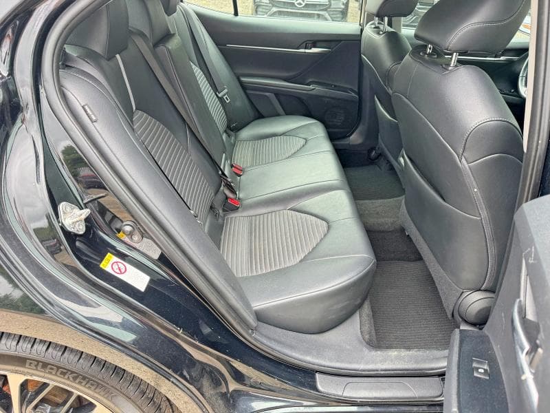 2018 TOYOTA CAMRY SE 6