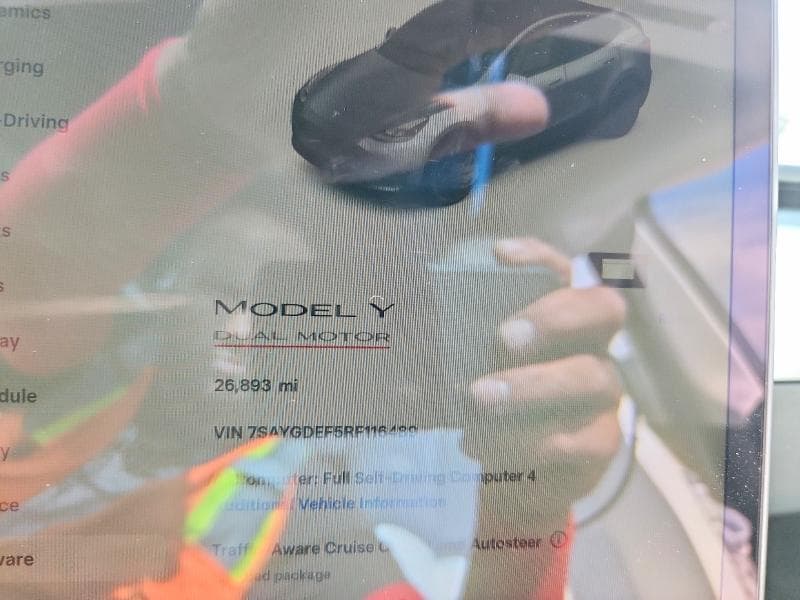 2024 TESLA MODEL Y 9