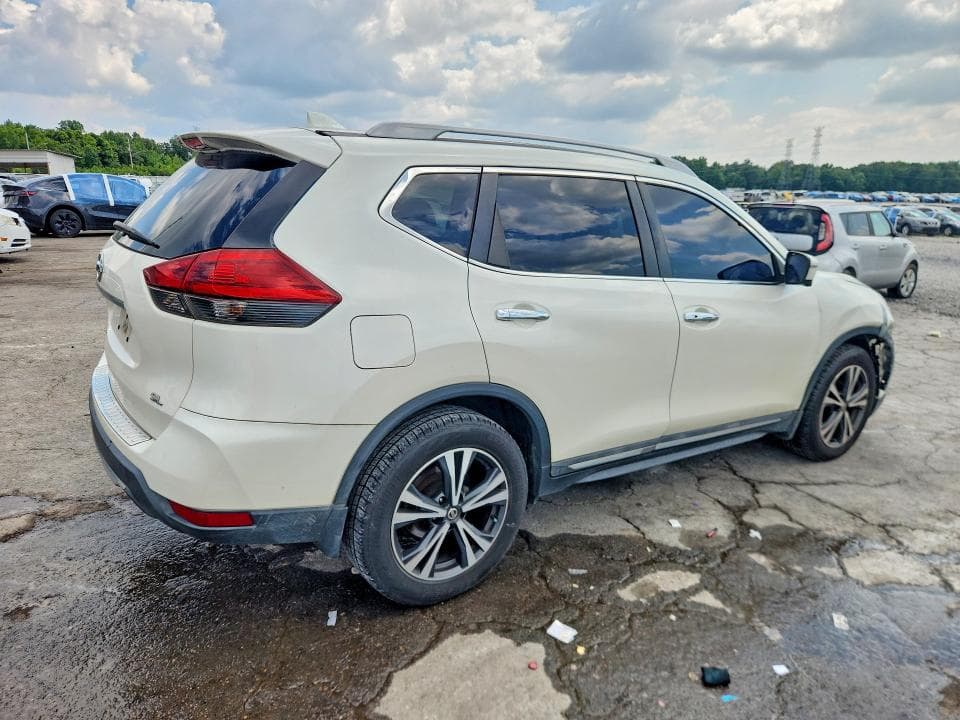 2018 NISSAN ROGUE SL 3