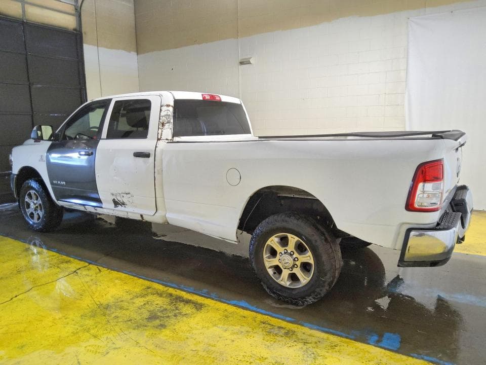 2023 RAM 3500 BIG HORN 2