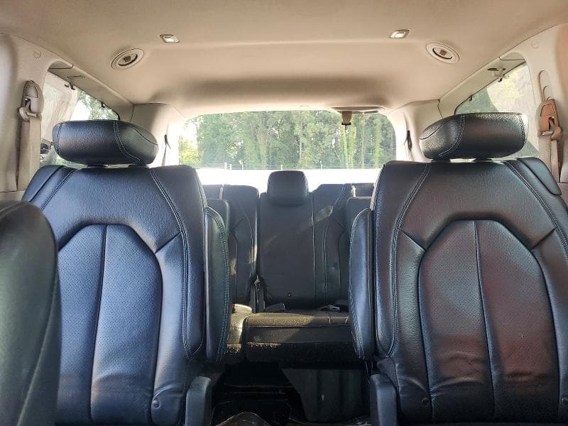 2021 CHRYSLER PACIFICA TOURING L 10