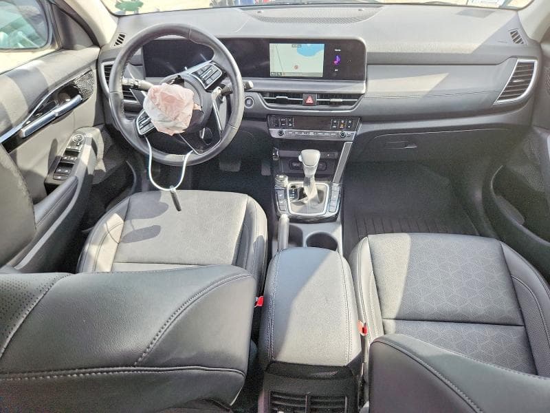 2024 KIA SELTOS EX 8