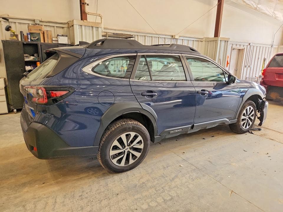 2023 SUBARU OUTBACK 3