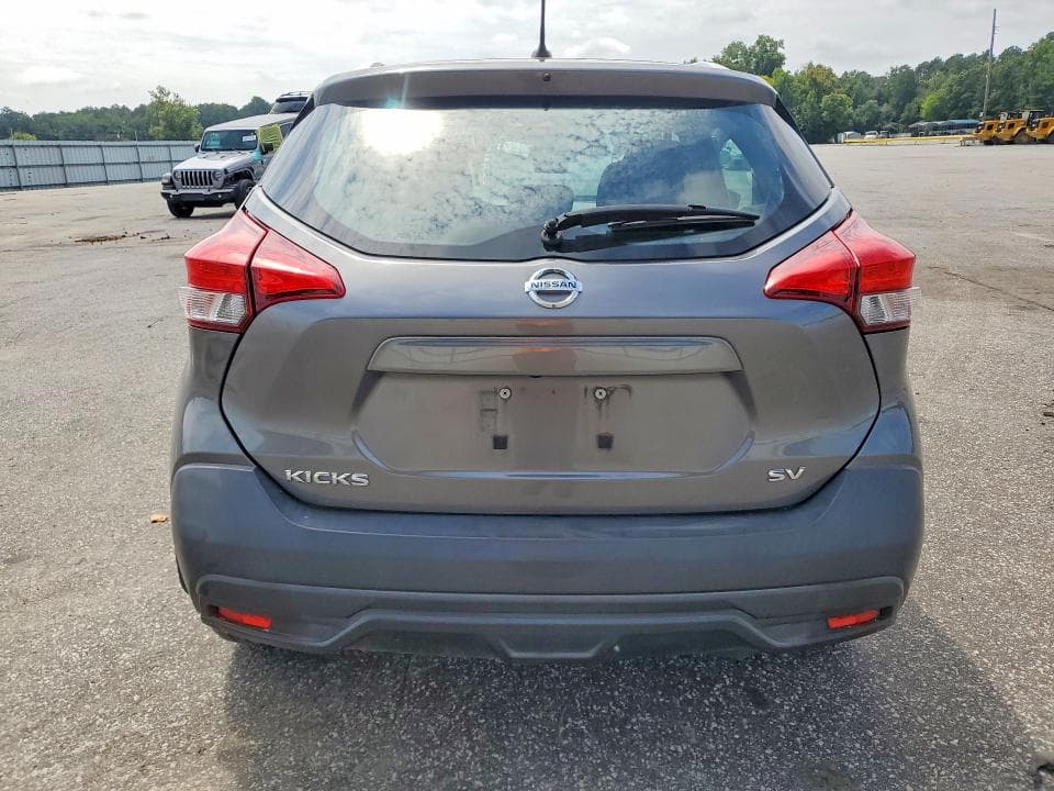 2018 NISSAN KICKS SV 6