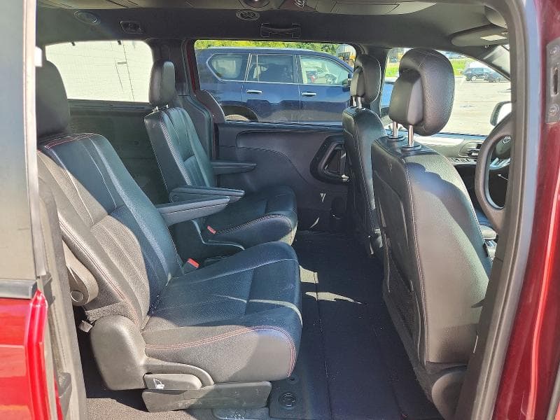 2017 DODGE GRAND CARAVAN GT 11