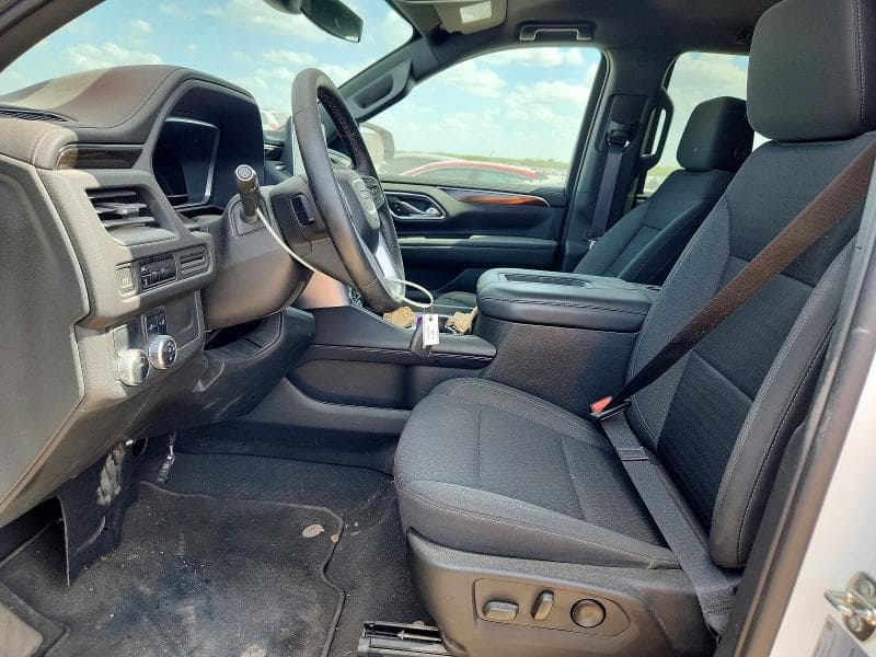 2023 GMC YUKON SLE 7