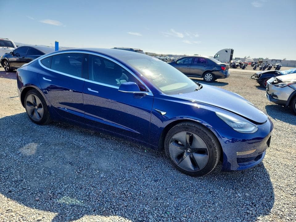 2019 TESLA MODEL 3 4