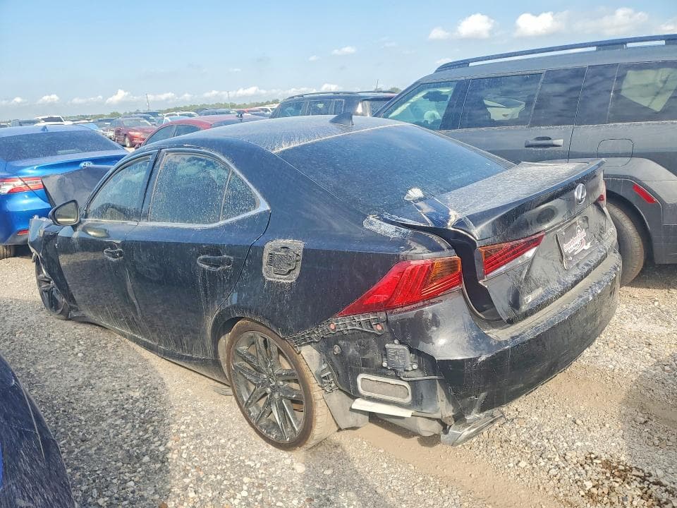 2018 LEXUS IS 300 2