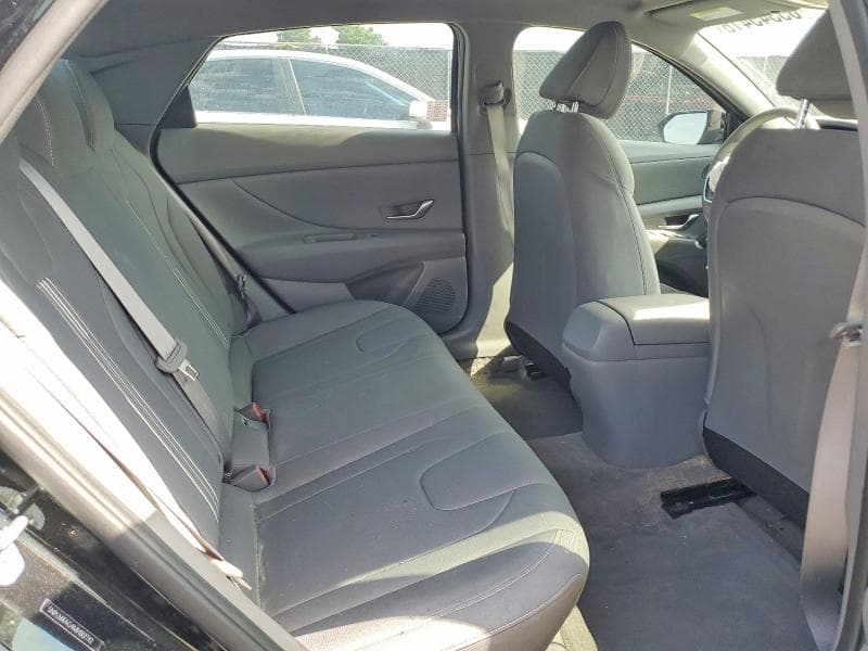 2021 HYUNDAI ELANTRA SEL 10