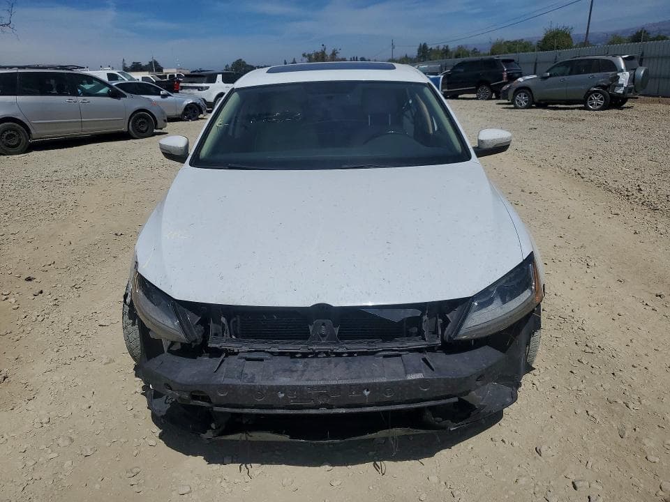 2017 VOLKSWAGEN JETTA SE 5
