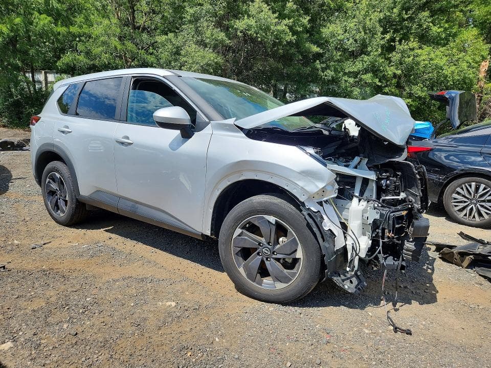 2025 NISSAN ROGUE SV 4