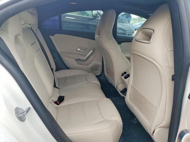 2020 MERCEDES-BENZ CLA 250 4MATIC 10