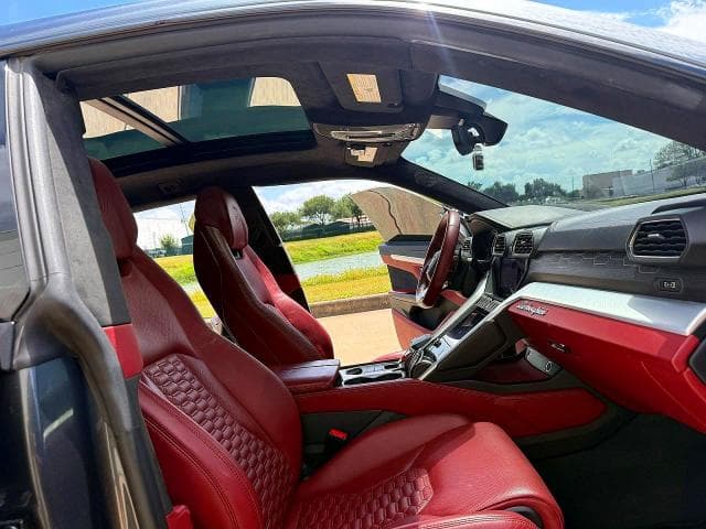 2019 LAMBORGHINI URUS 5