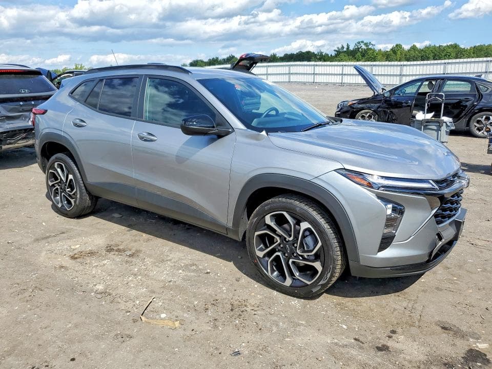 2025 CHEVROLET TRAX 2RS 4