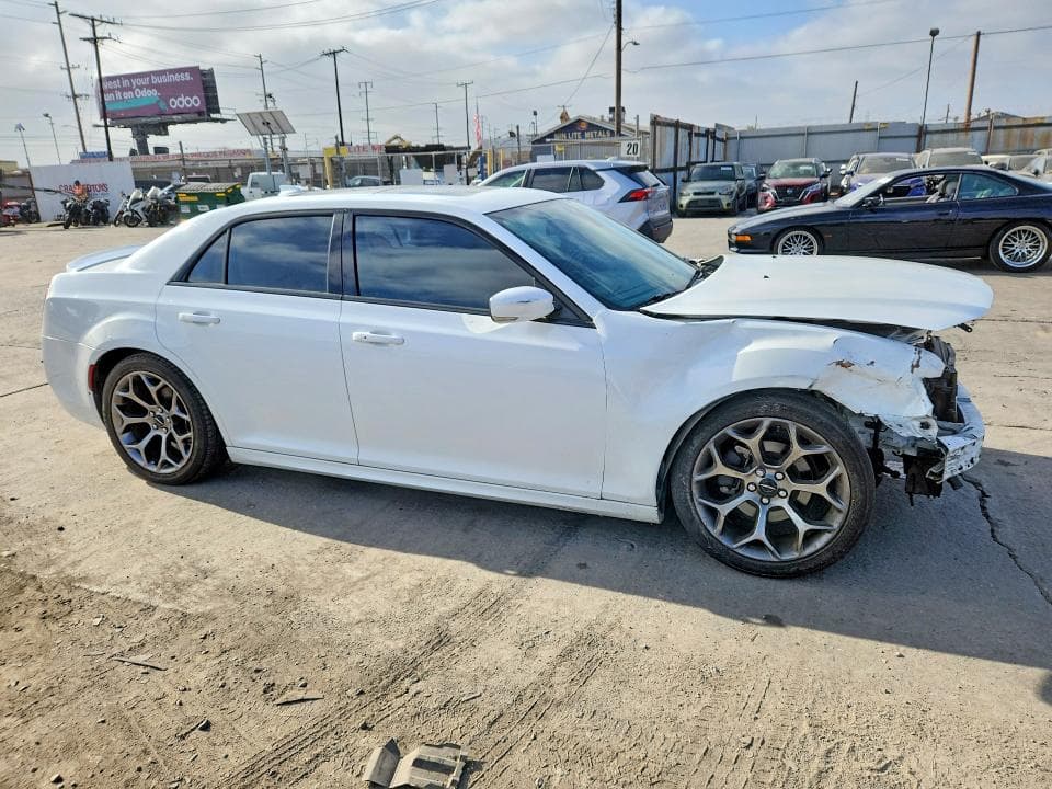 2018 CHRYSLER 300 S 4