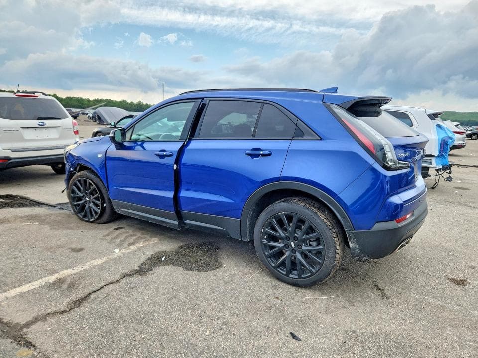 2022 CADILLAC XT4 SPORT 2