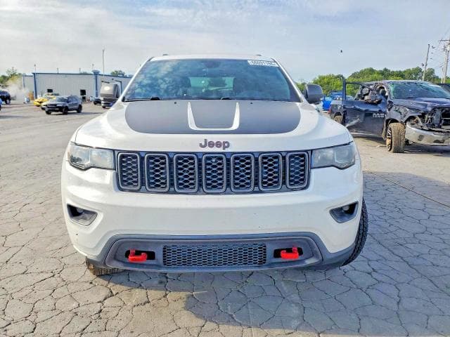 2017 JEEP GRAND CHEROKEE TRAILHAWK 5