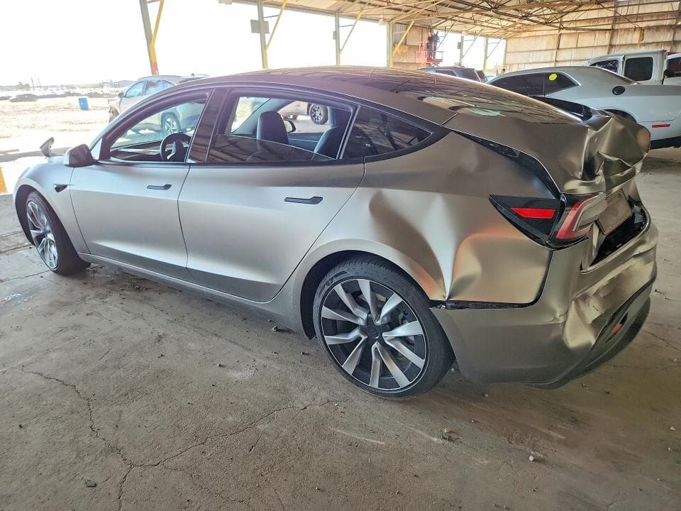 2025 TESLA MODEL 3 2