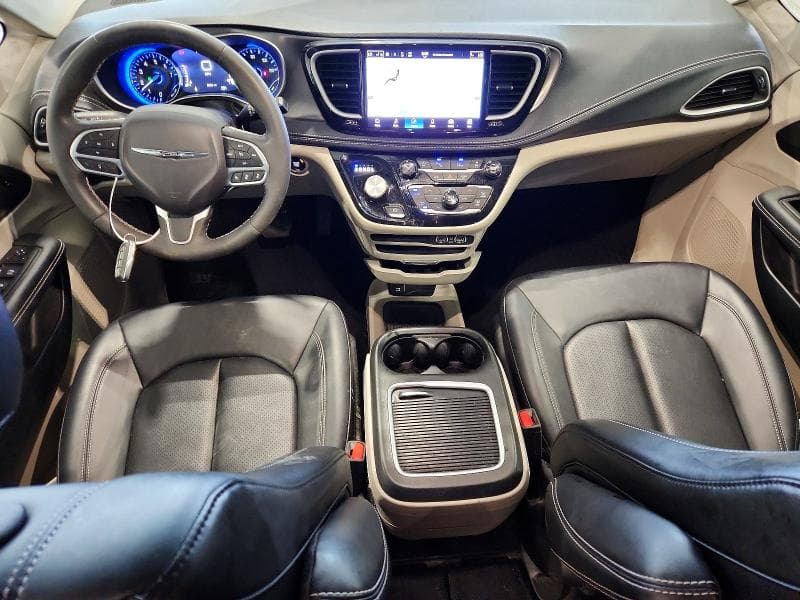 2024 CHRYSLER PACIFICA TOURING L 8