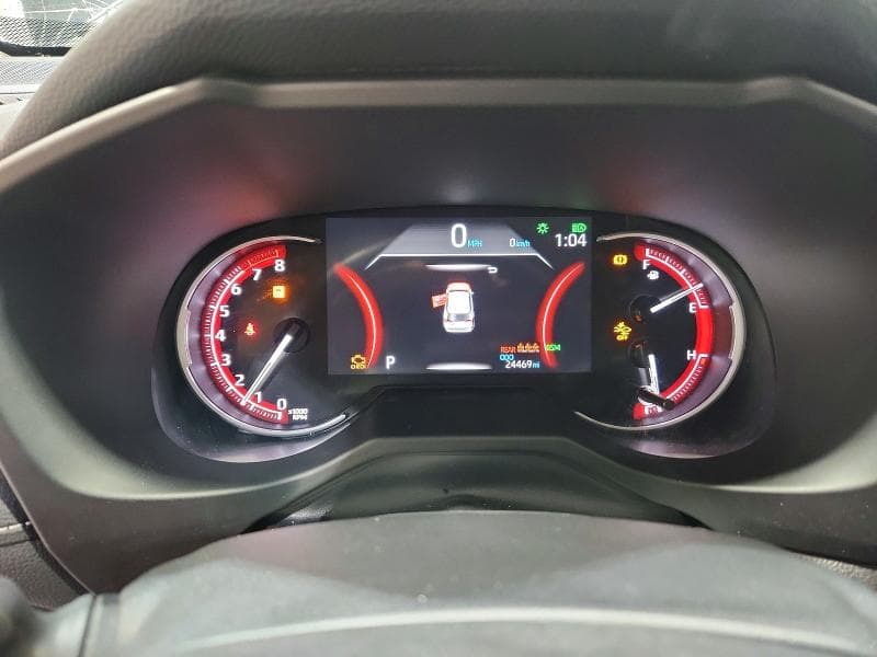 2025 TOYOTA RAV4 XLE 9