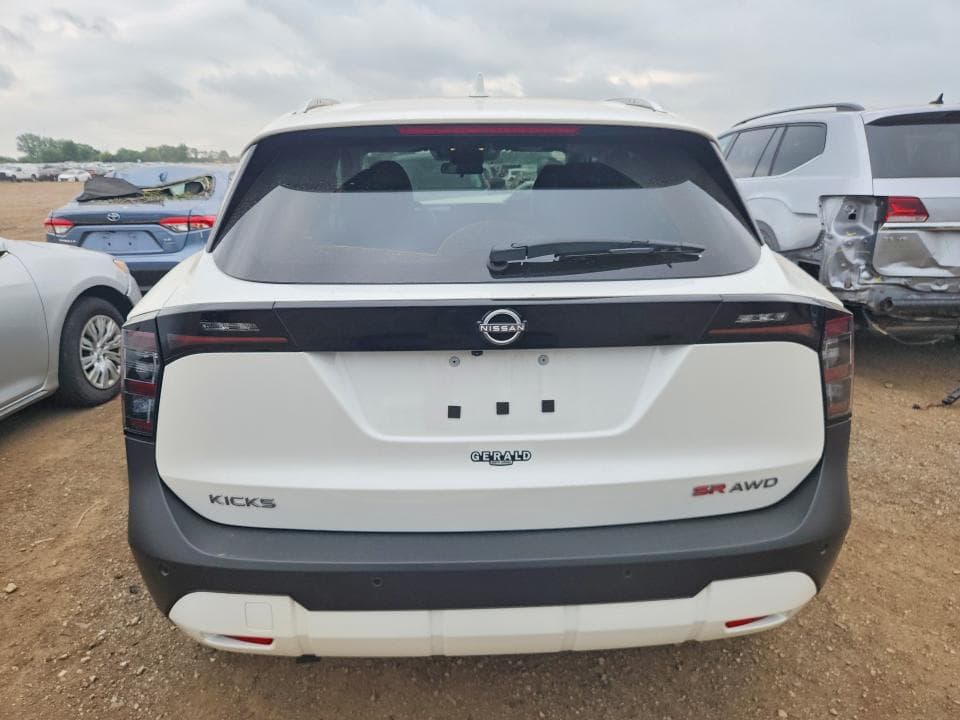2025 NISSAN KICKS SR 6