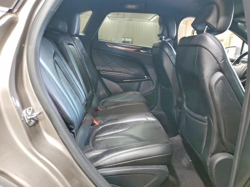 2017 LINCOLN MKC PREMIERE 11