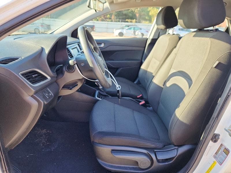 2020 HYUNDAI ACCENT SE 7