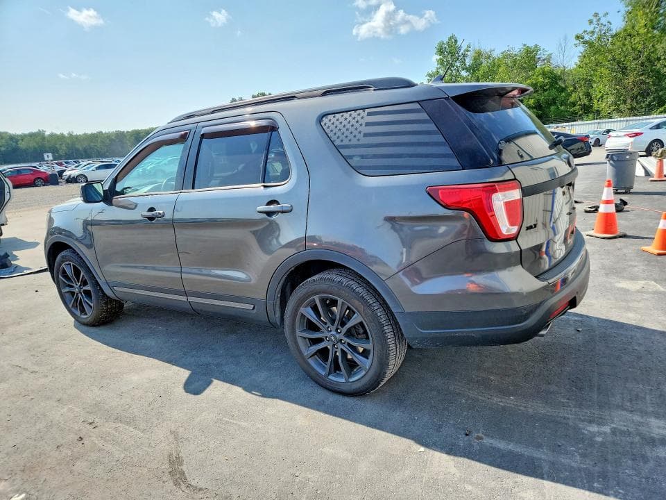 2019 FORD EXPLORER XLT 2