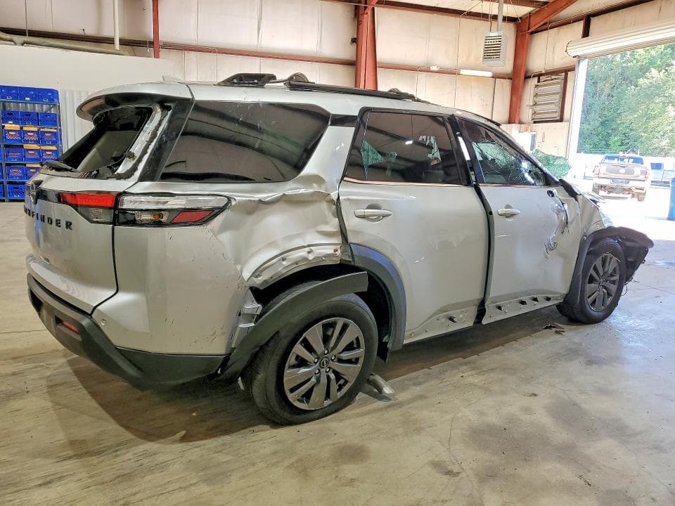 2025 NISSAN PATHFINDER SV 3