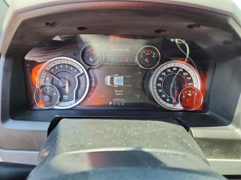 2019 RAM 1500 CLASSIC SLT 9
