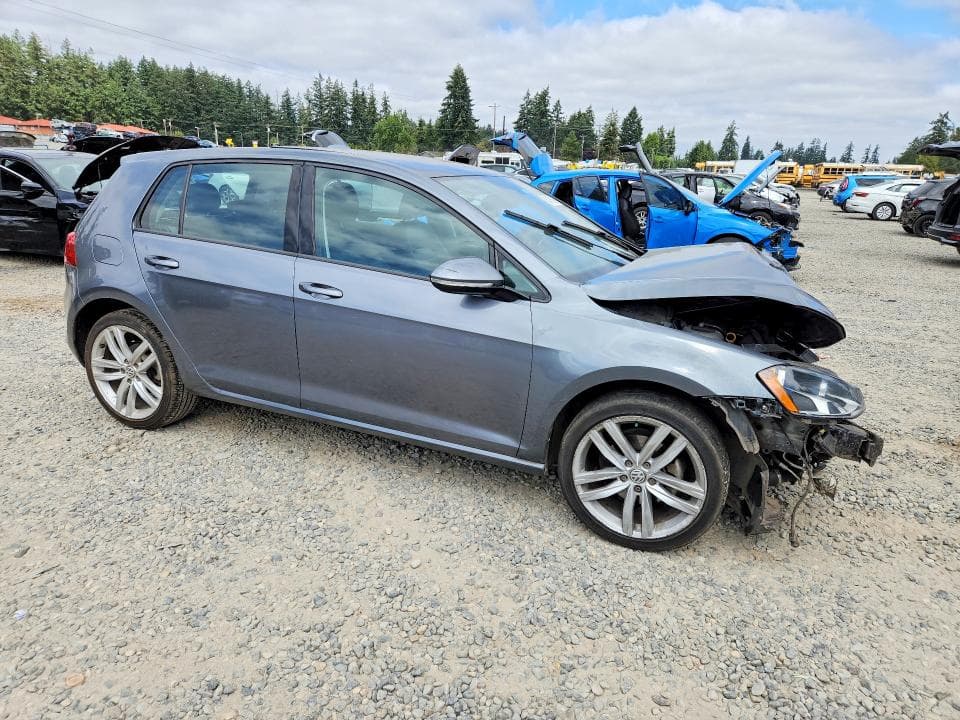 2017 VOLKSWAGEN GOLF S 4