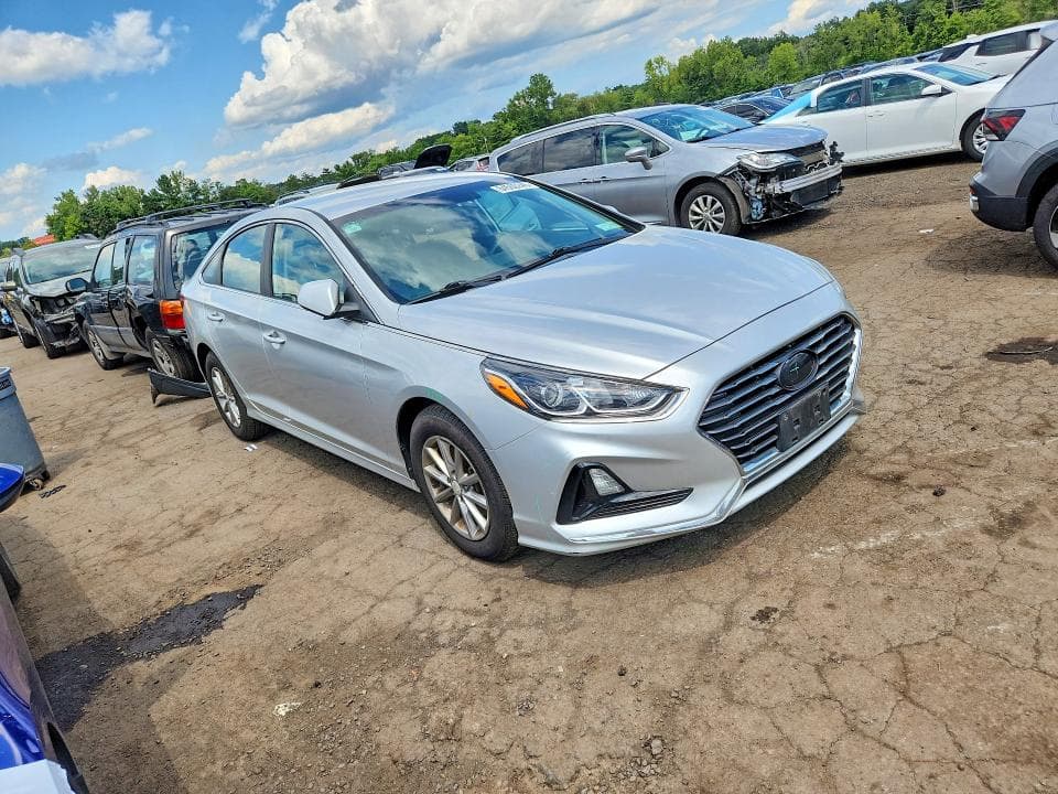 2018 HYUNDAI SONATA SE 4