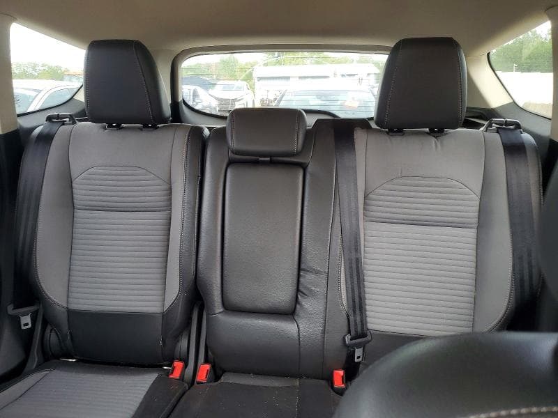 2017 FORD ESCAPE SE 10