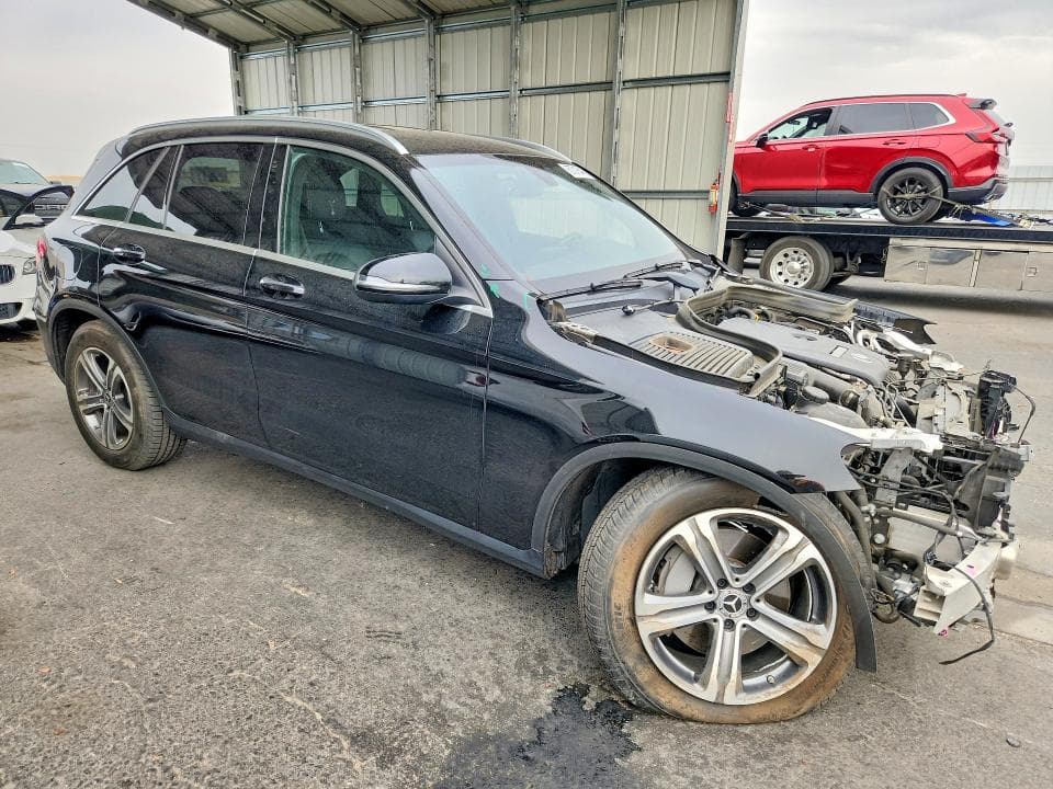 2019 MERCEDES-BENZ GLC 300 4MATIC 4