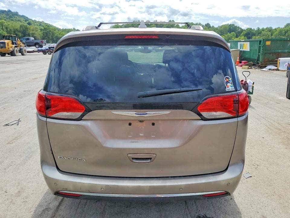 2018 CHRYSLER PACIFICA TOURING L 6