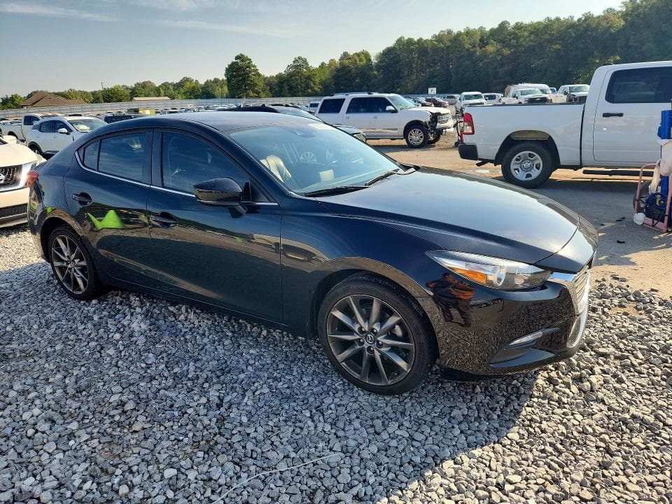 2018 MAZDA 3 TOURING 4