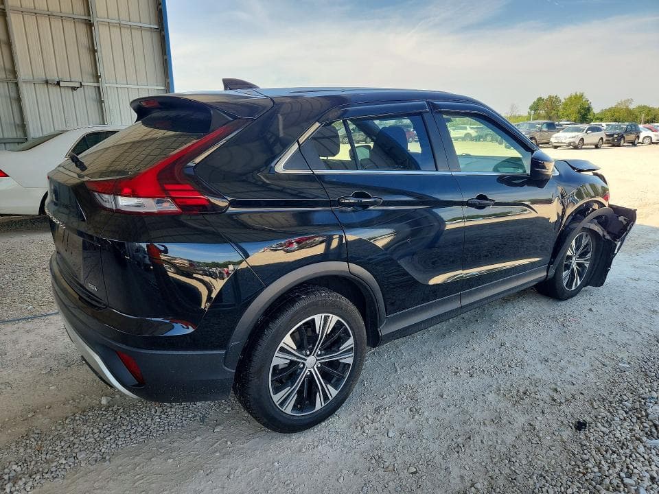 2022 MITSUBISHI ECLIPSE CROSS SE 3