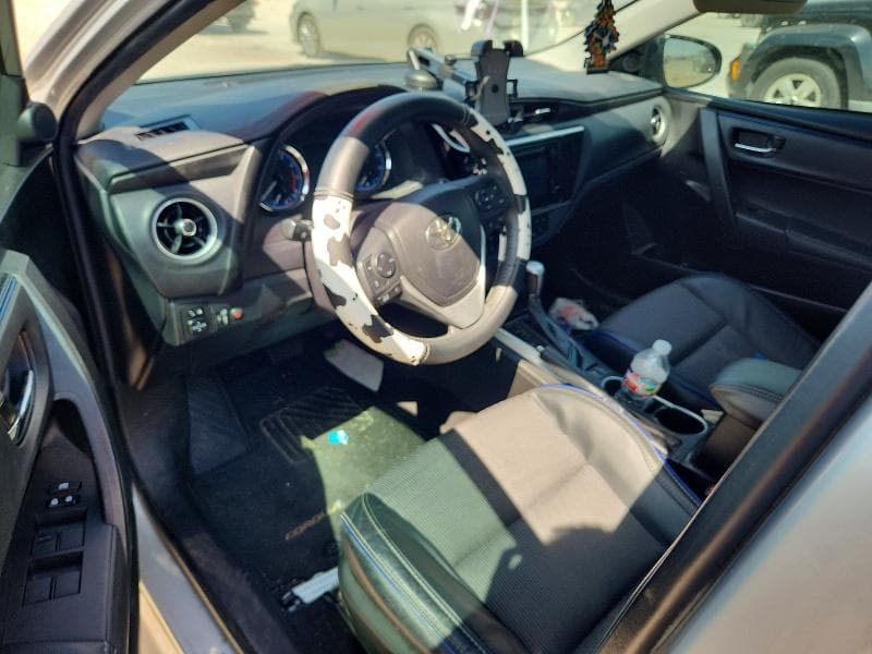 2018 TOYOTA COROLLA SE 8