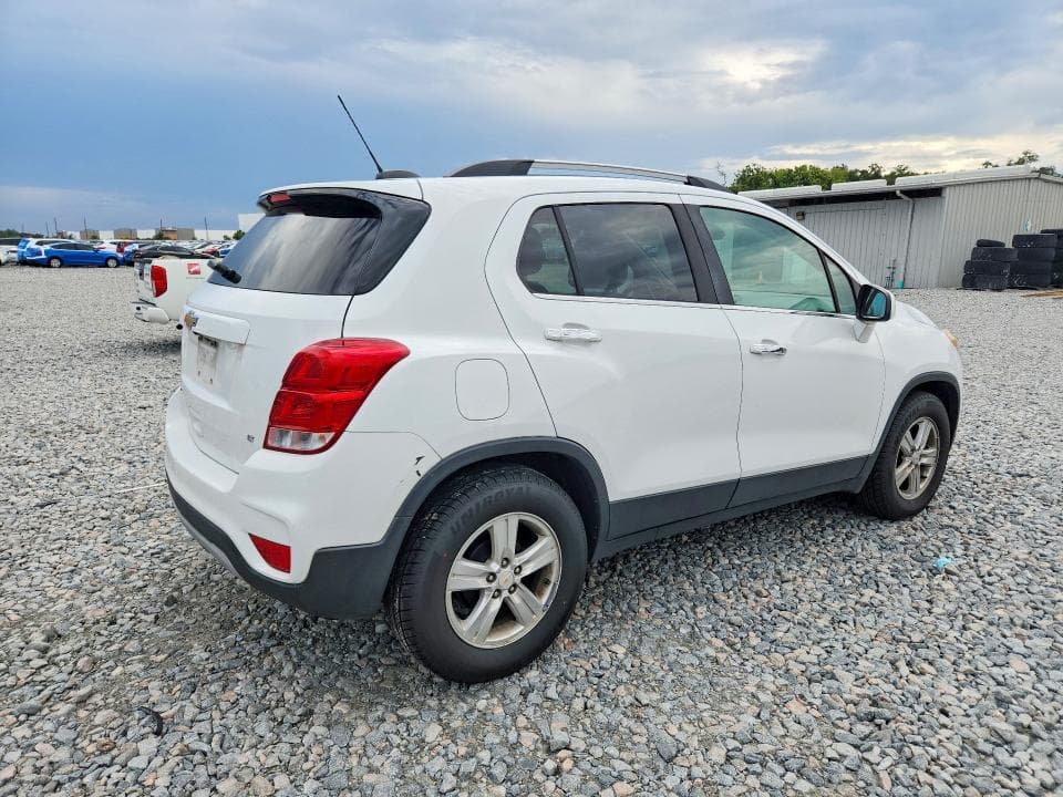 2018 CHEVROLET TRAX 1LT 3