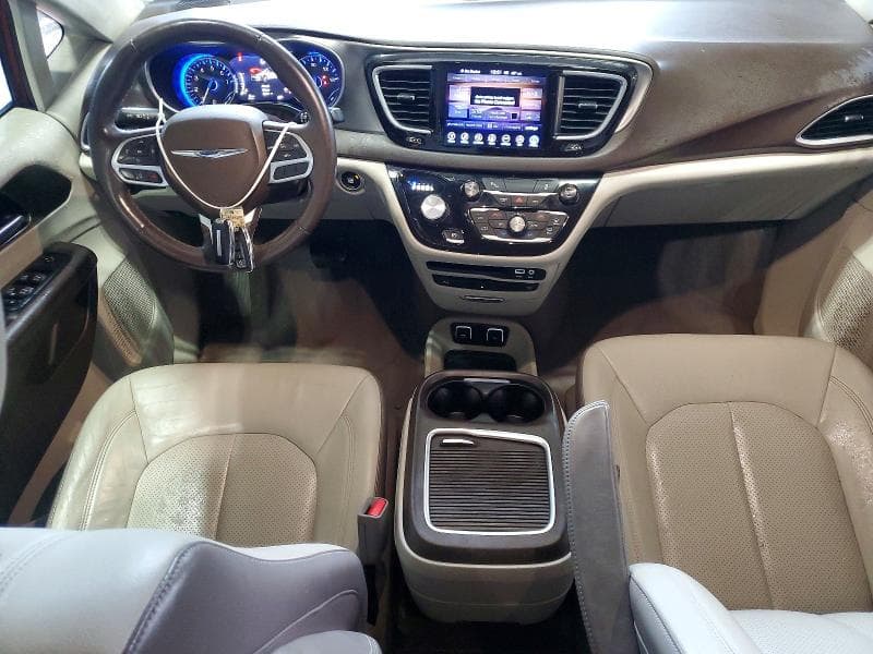2017 CHRYSLER PACIFICA 8