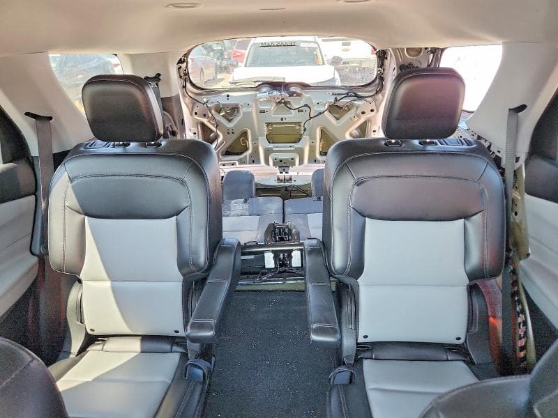 2022 FORD EXPLORER XLT 10