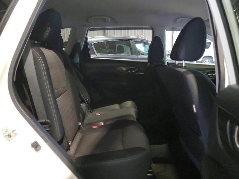 2017 NISSAN ROGUE SV 11