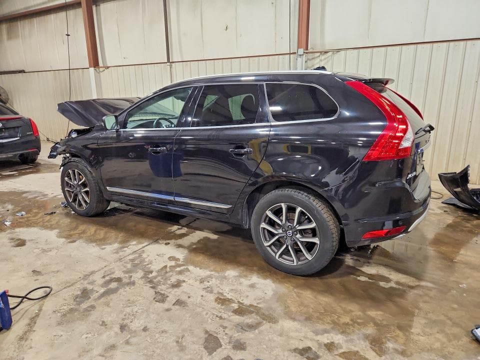 2017 VOLVO XC60 T6 DYNAMIC 2