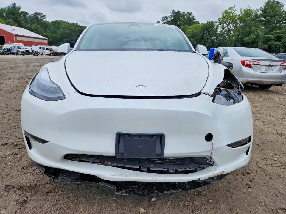 2023 TESLA MODEL Y 5