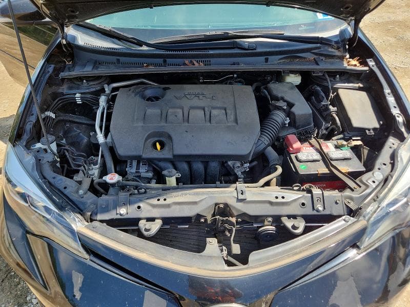 2017 TOYOTA COROLLA SE 11