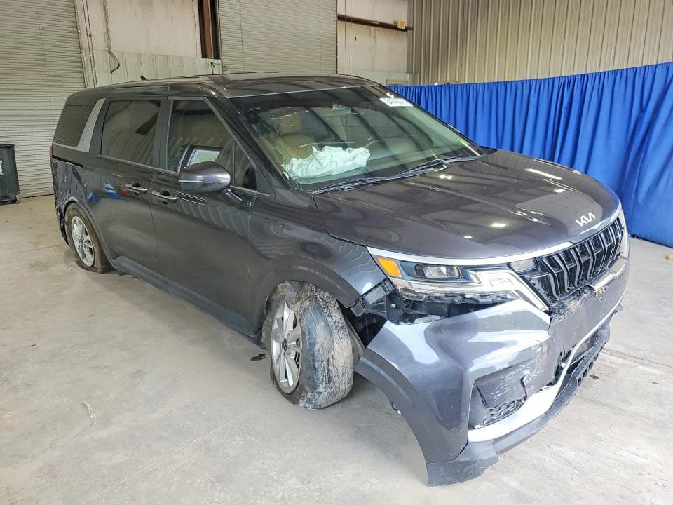 2023 KIA CARNIVAL LX 4