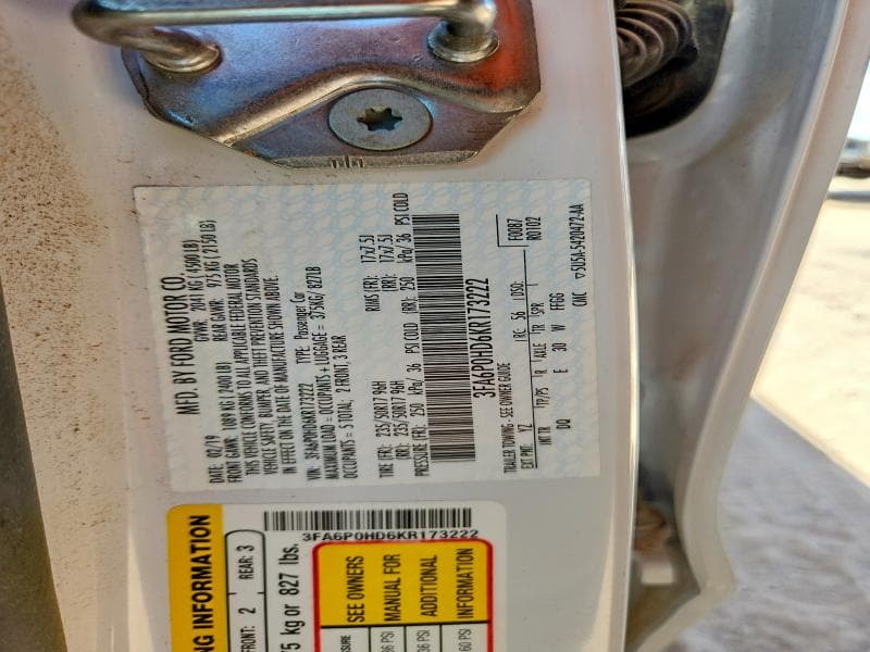 2019 FORD FUSION SE 13