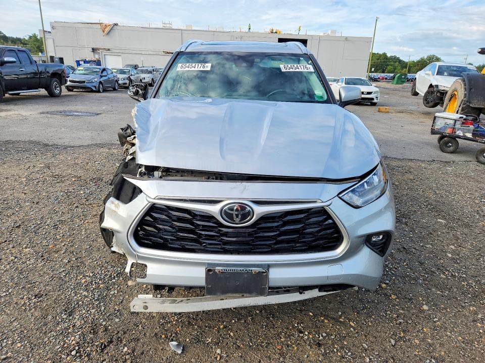 2020 TOYOTA HIGHLANDER XLE 5