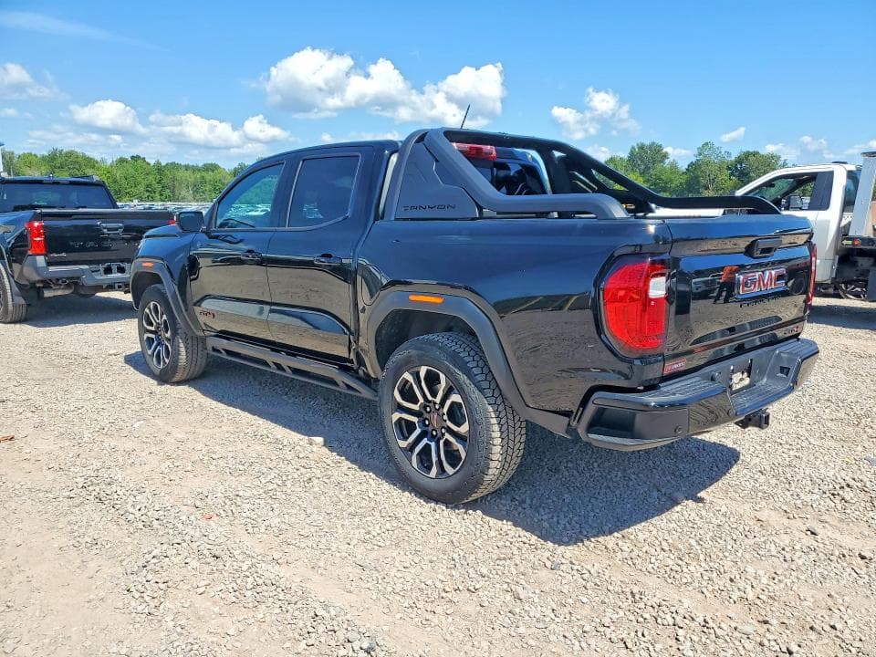 2025 GMC CANYON AT4 2